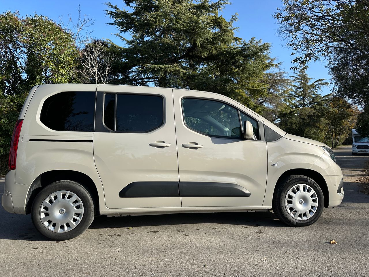 Foto Opel Combo Life 8