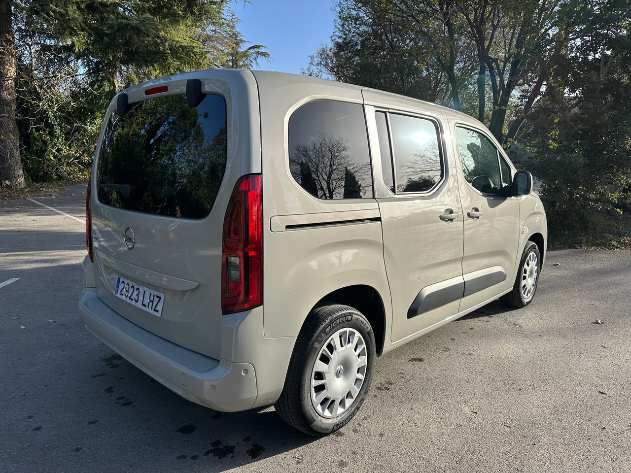 Foto Opel Combo Life 12