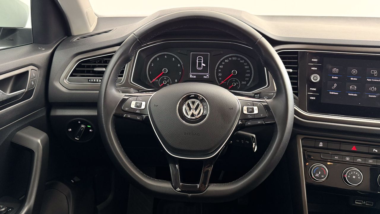 Foto Volkswagen T-Roc 6