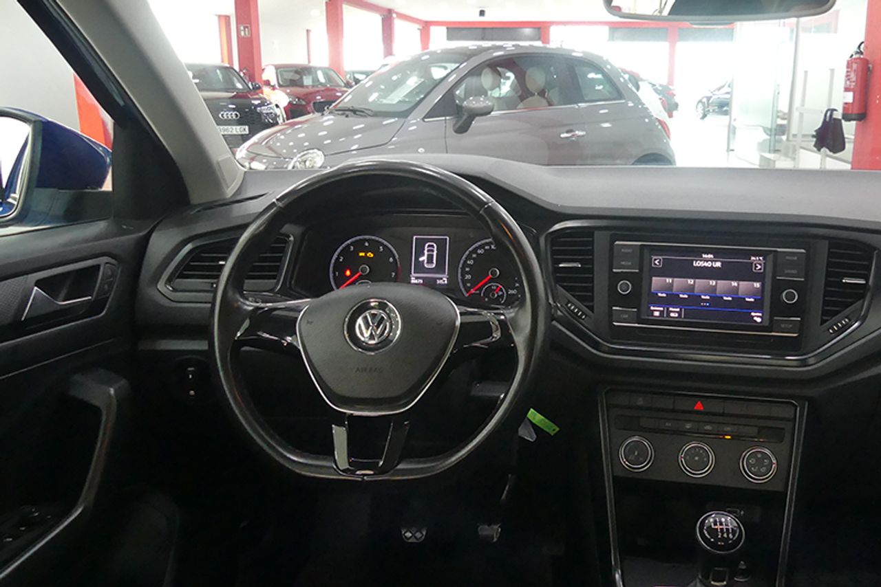 Foto Volkswagen T-Roc 5