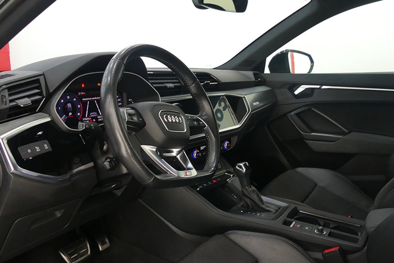 Foto Audi Q3 4