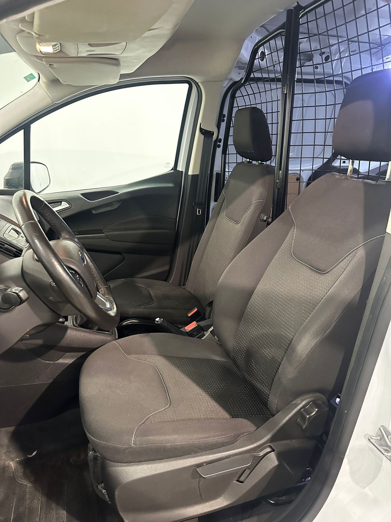 Foto Ford Transit  Courier 8