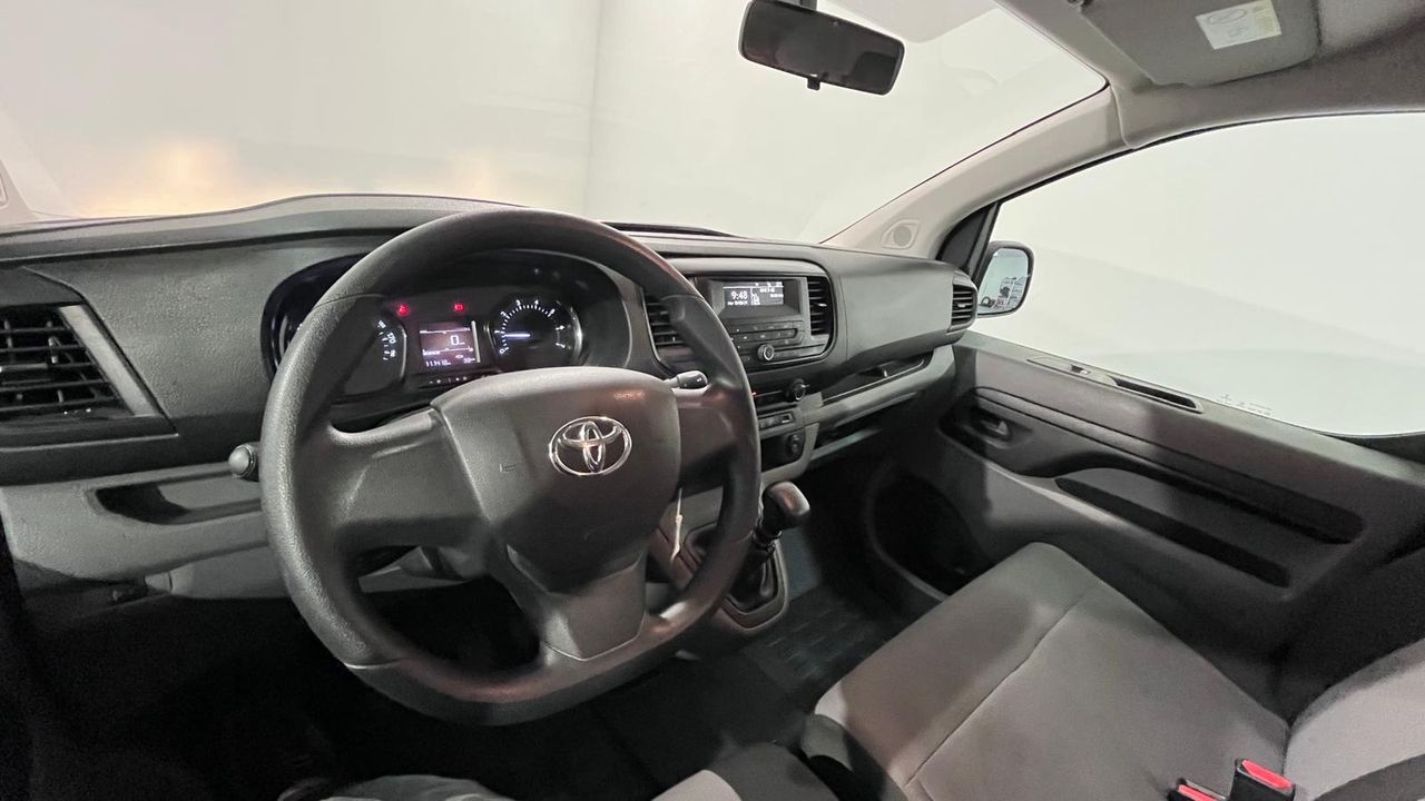 Foto Toyota Proace Verso 14