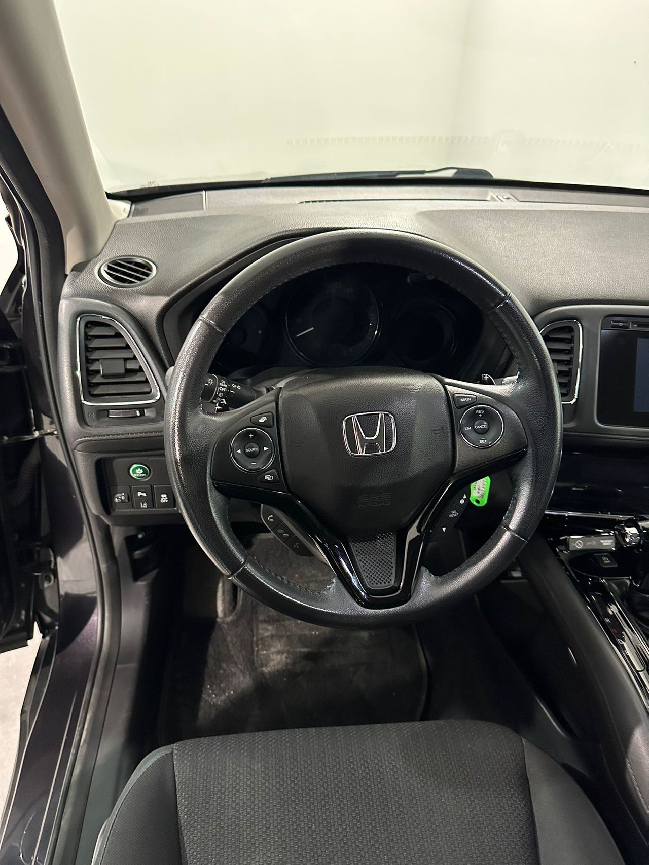 Foto Honda HR-V 12