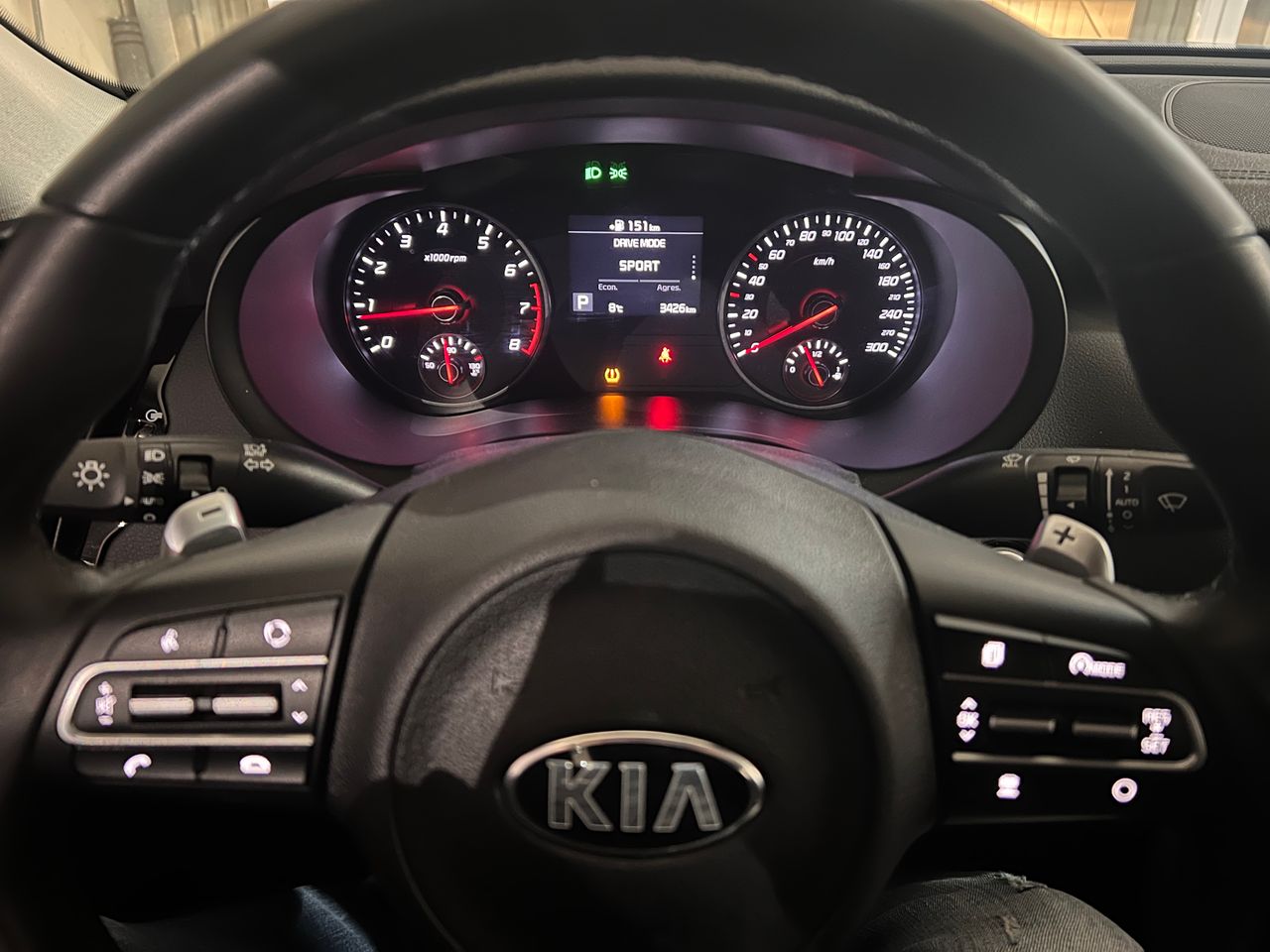 Foto Kia Stinger 36