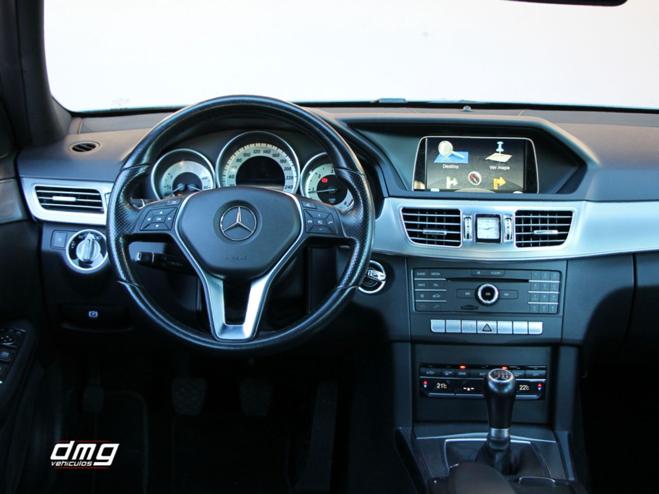 Foto Mercedes-Benz Clase E 12