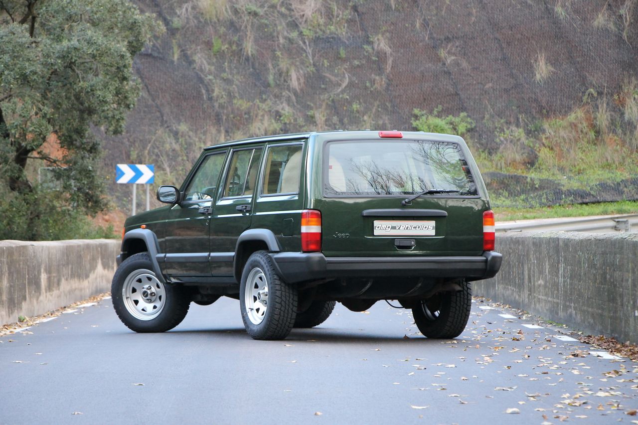 Foto Jeep Cherokee 4