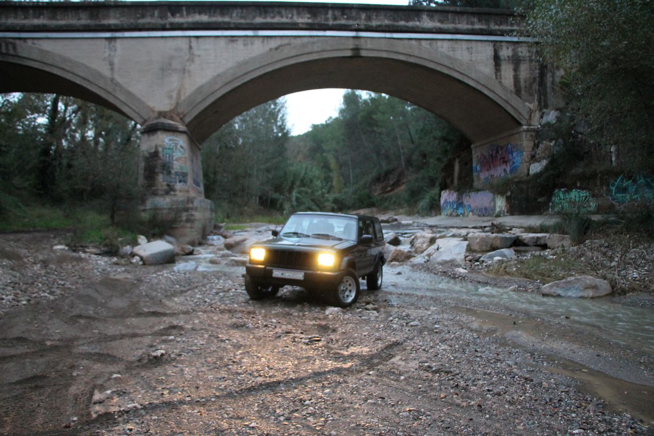 Foto Jeep Cherokee 21