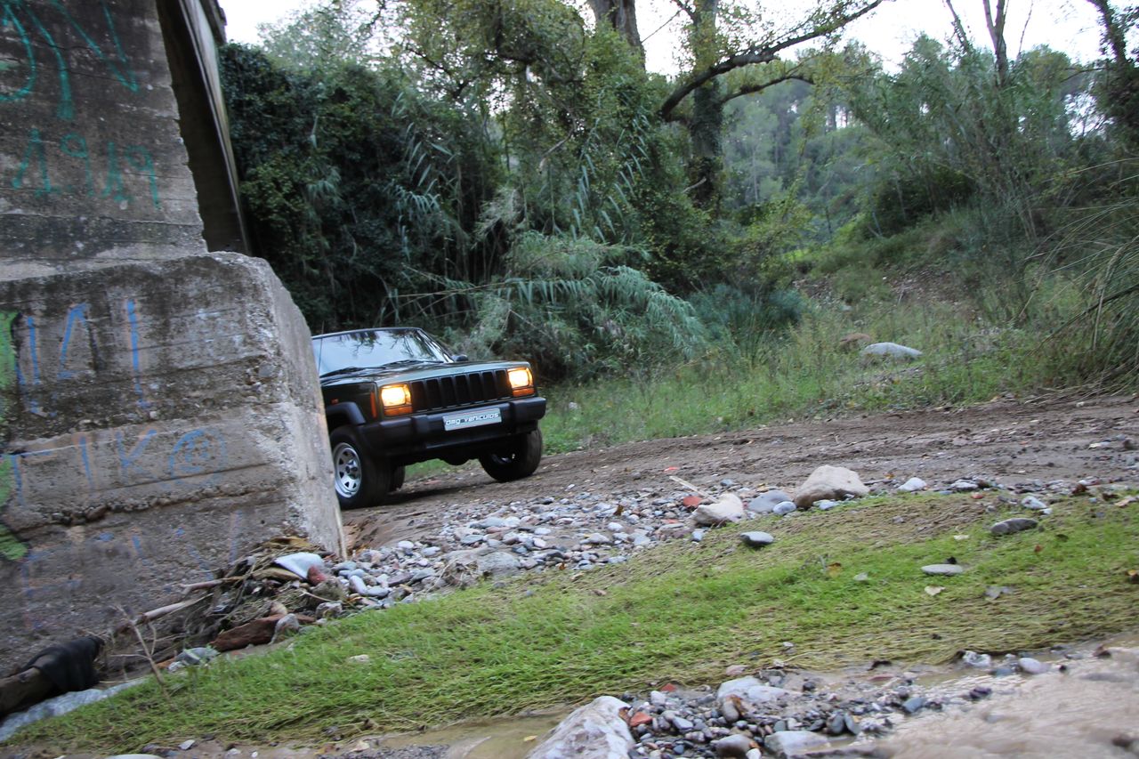 Foto Jeep Cherokee 35