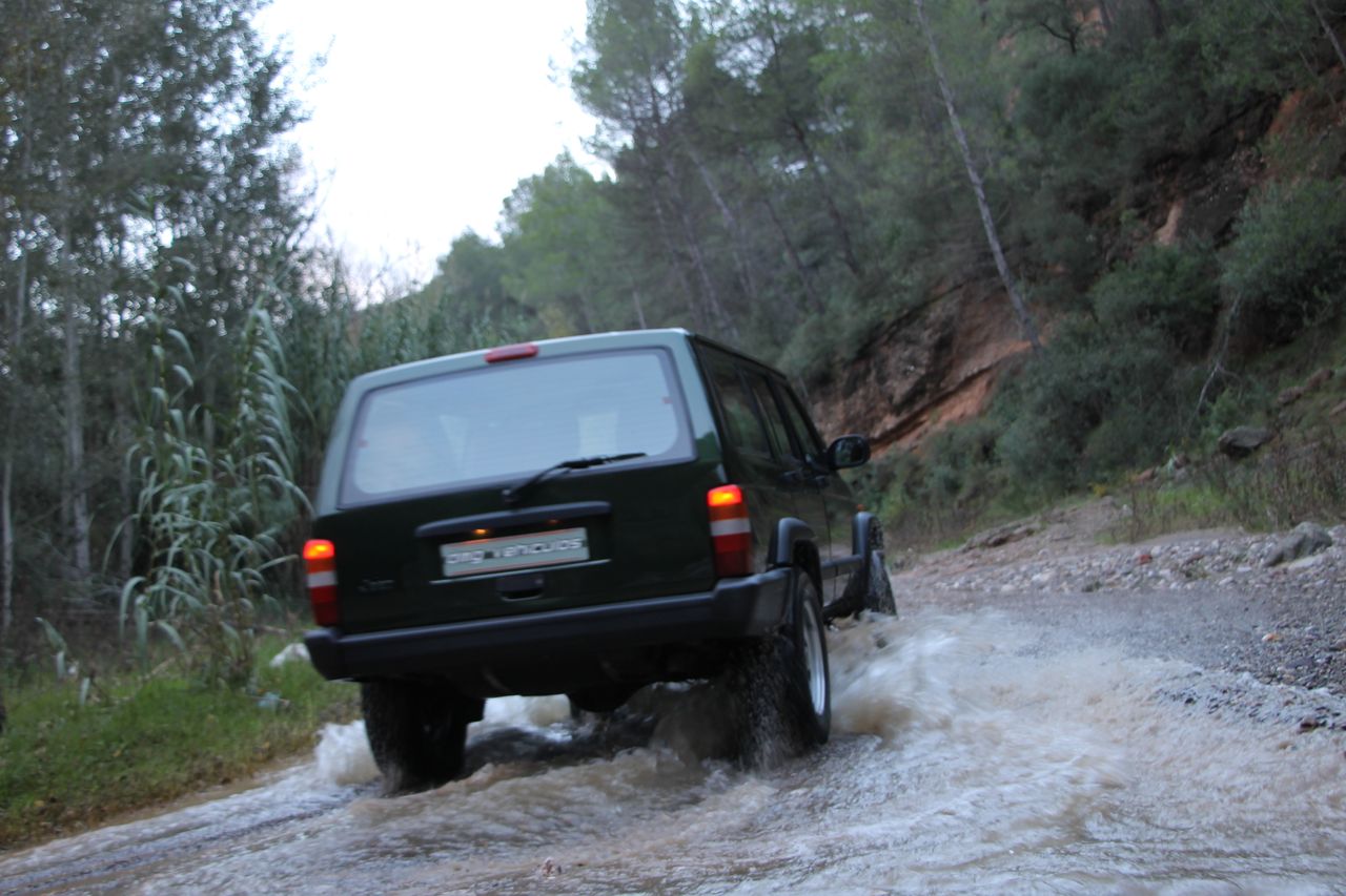 Foto Jeep Cherokee 44