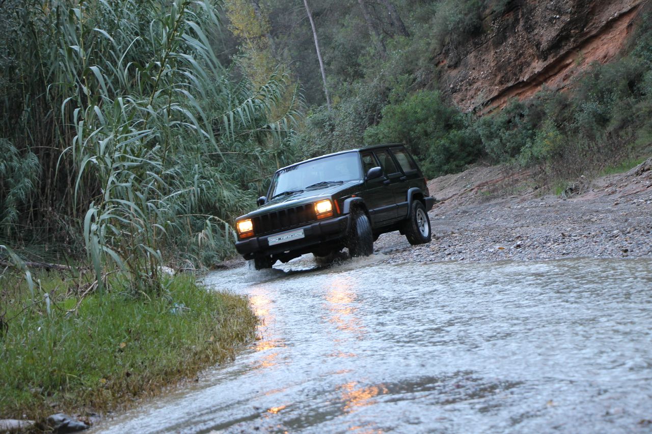 Foto Jeep Cherokee 57