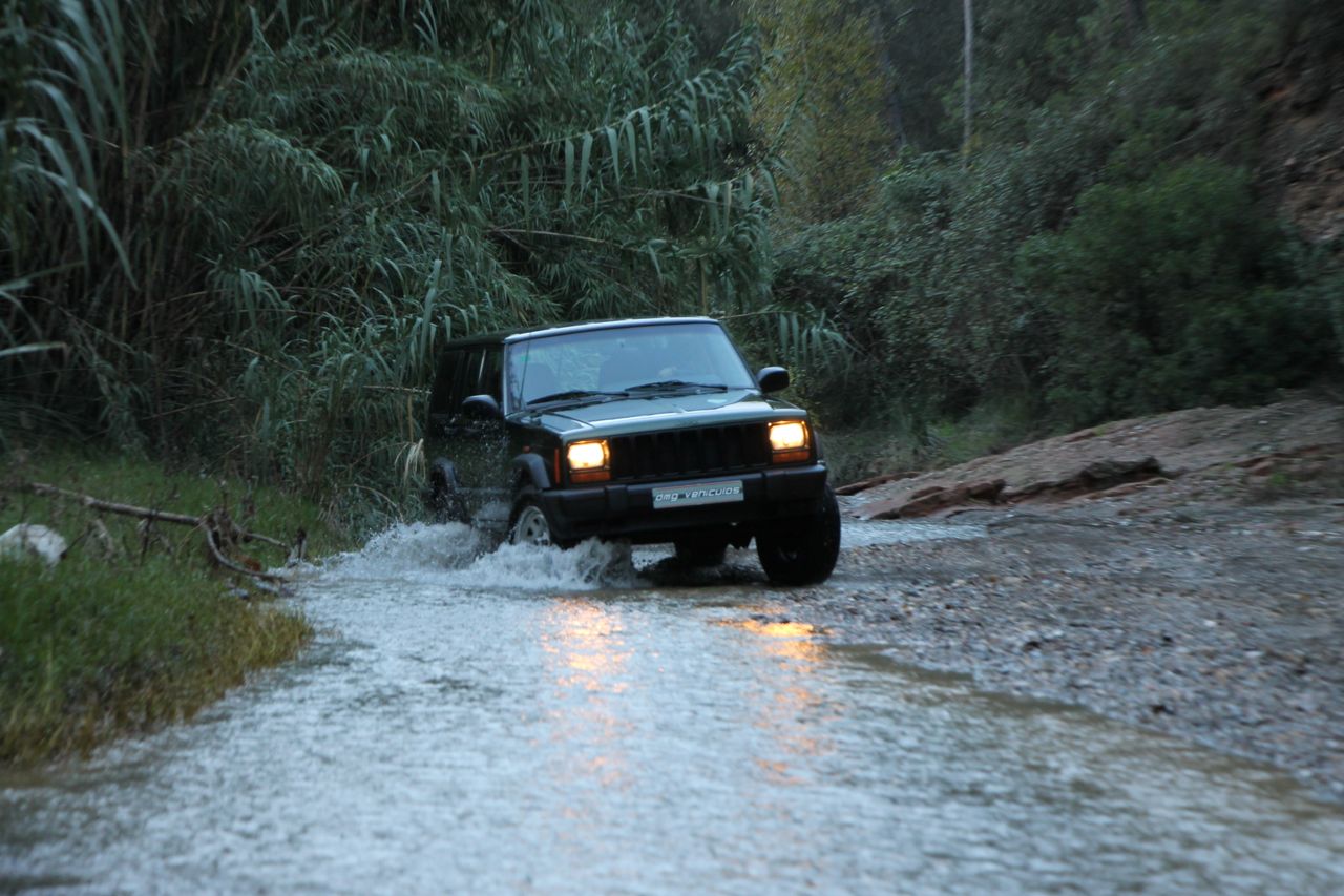 Foto Jeep Cherokee 78