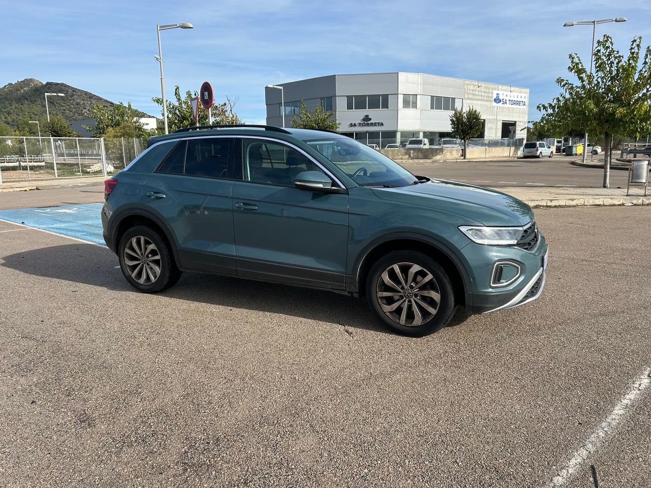 Foto Volkswagen T-Roc 1