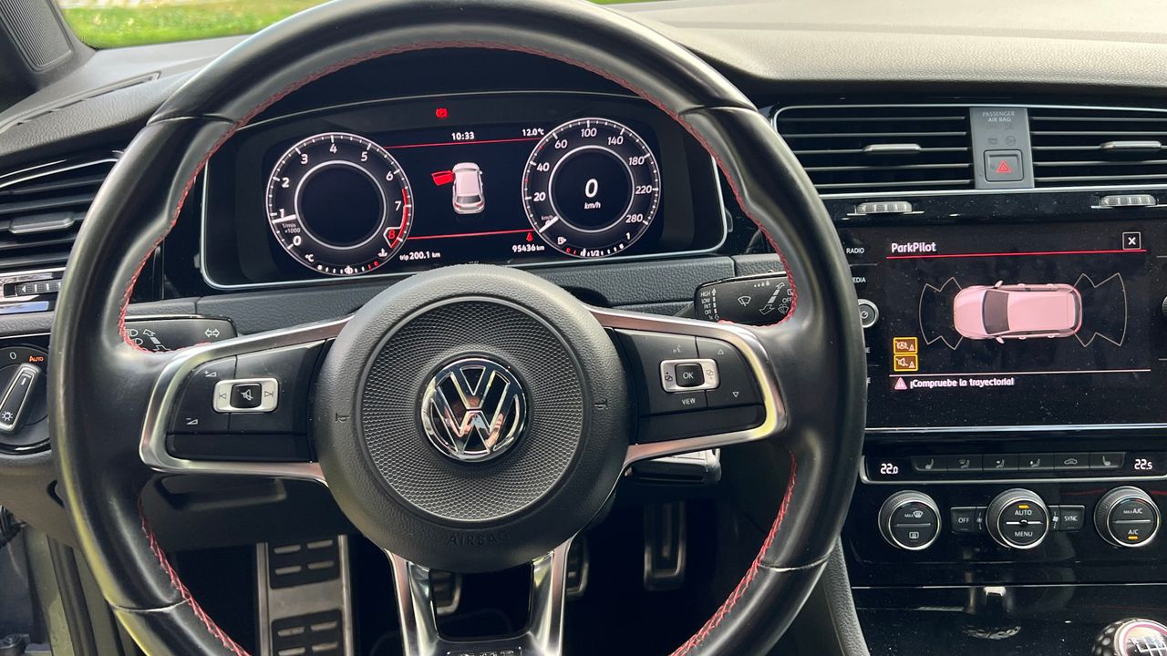 Foto Volkswagen Golf 18