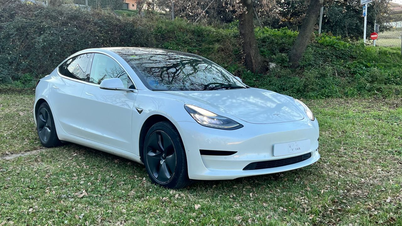 Foto Tesla Model 3 1