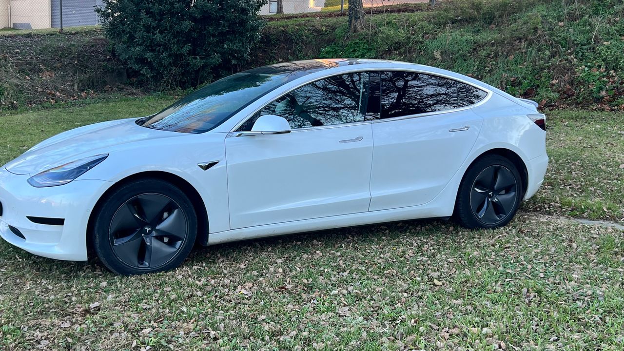 Foto Tesla Model 3 5