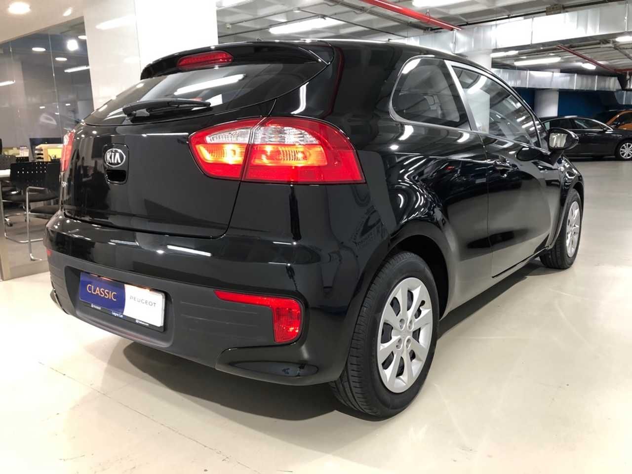 Foto Kia Rio 9