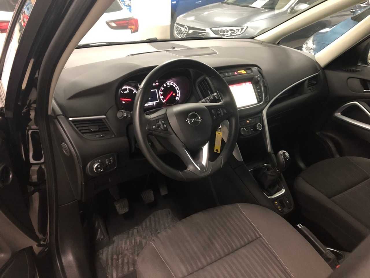 Foto Opel Zafira 10