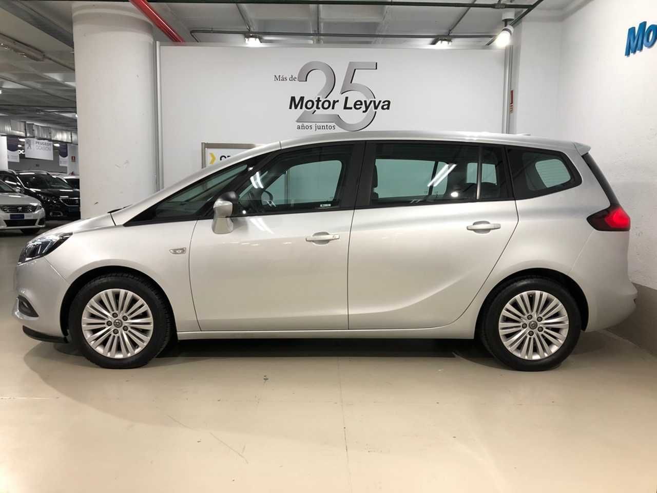 Foto Opel Zafira 13