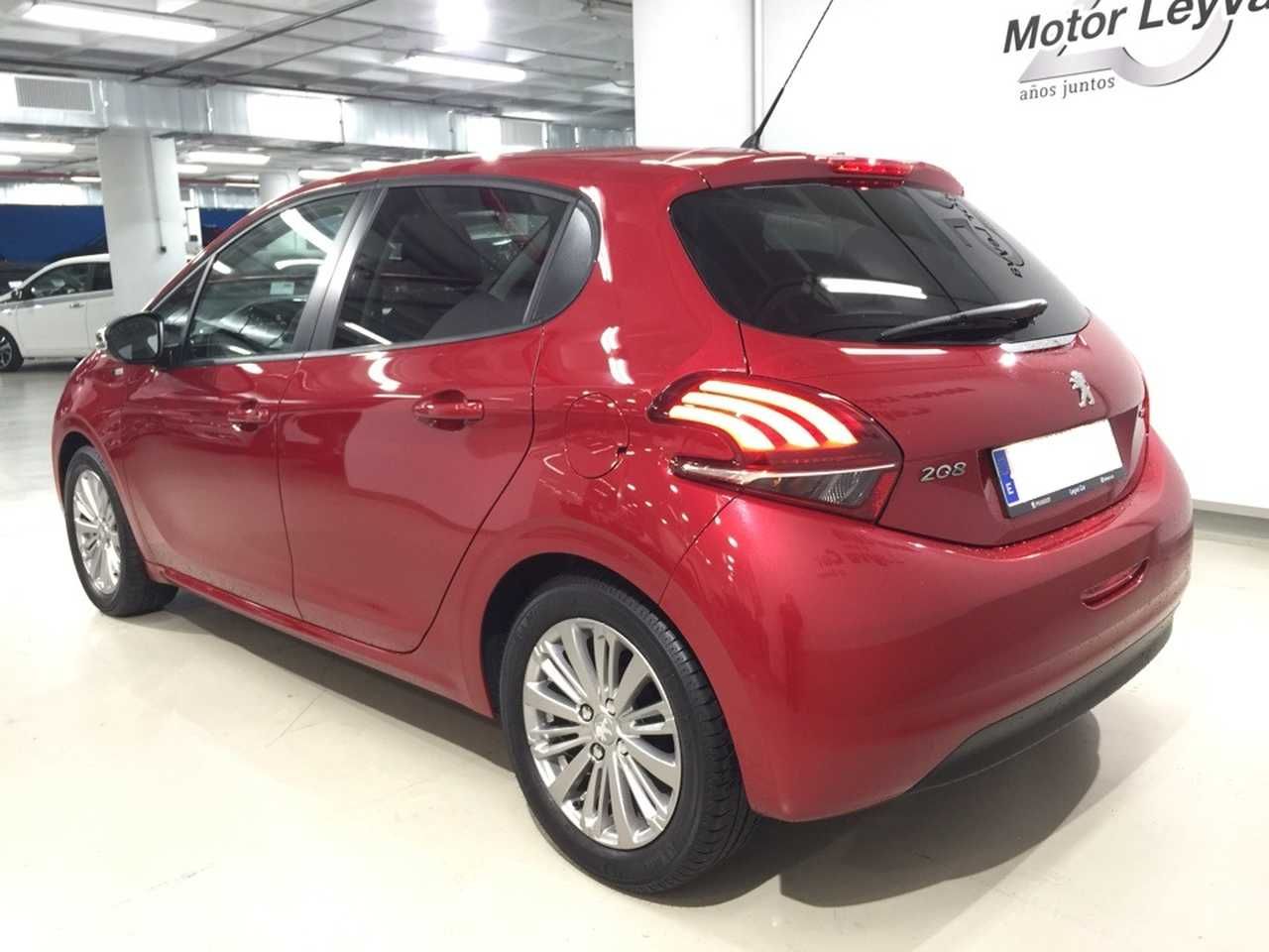 Foto Peugeot 208 4