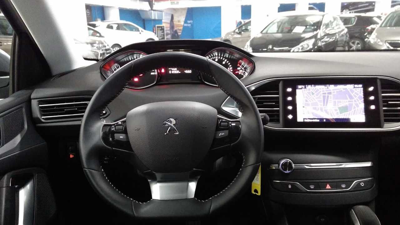 Foto Peugeot 308 13