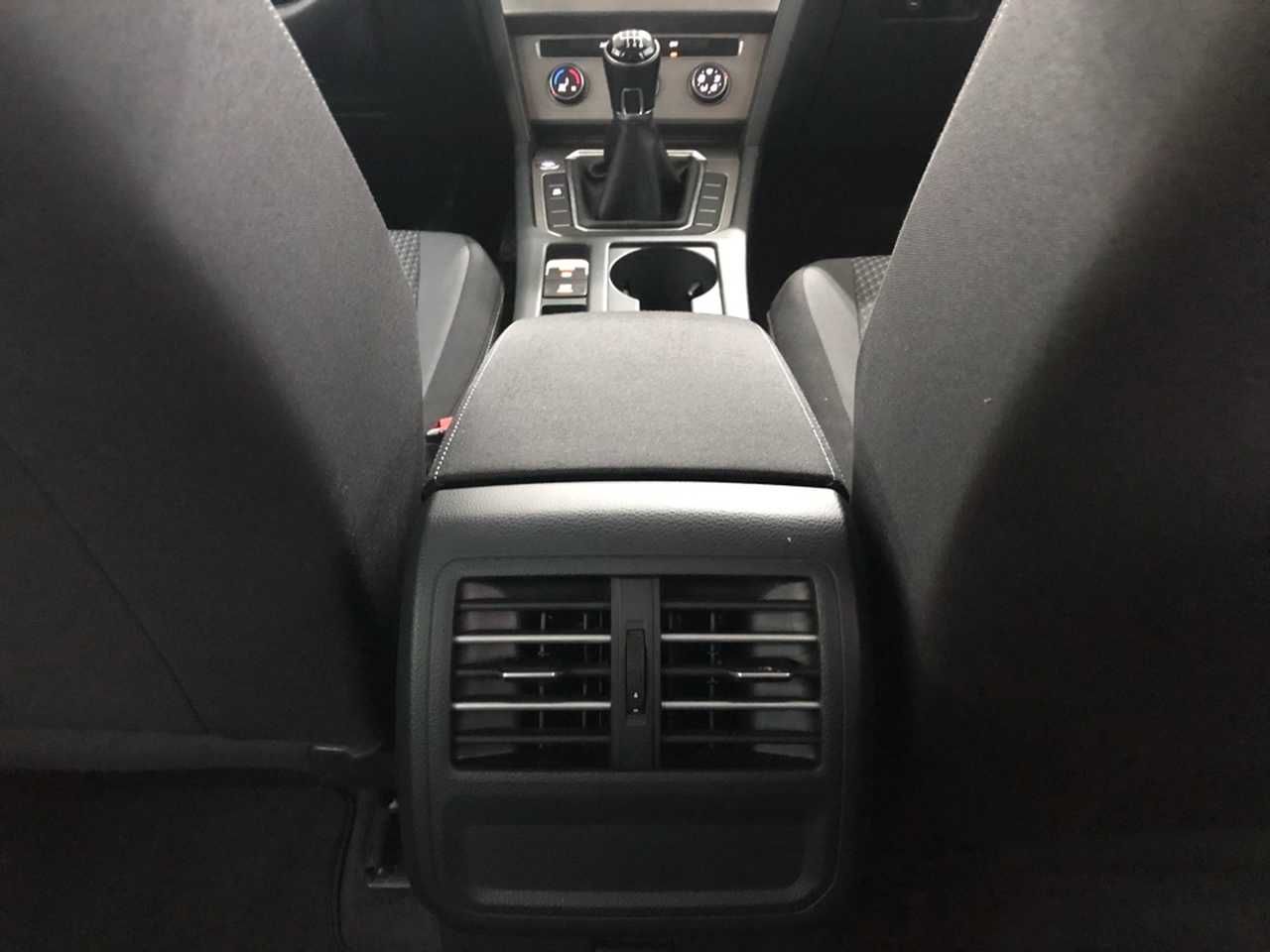 Foto Volkswagen Passat 11