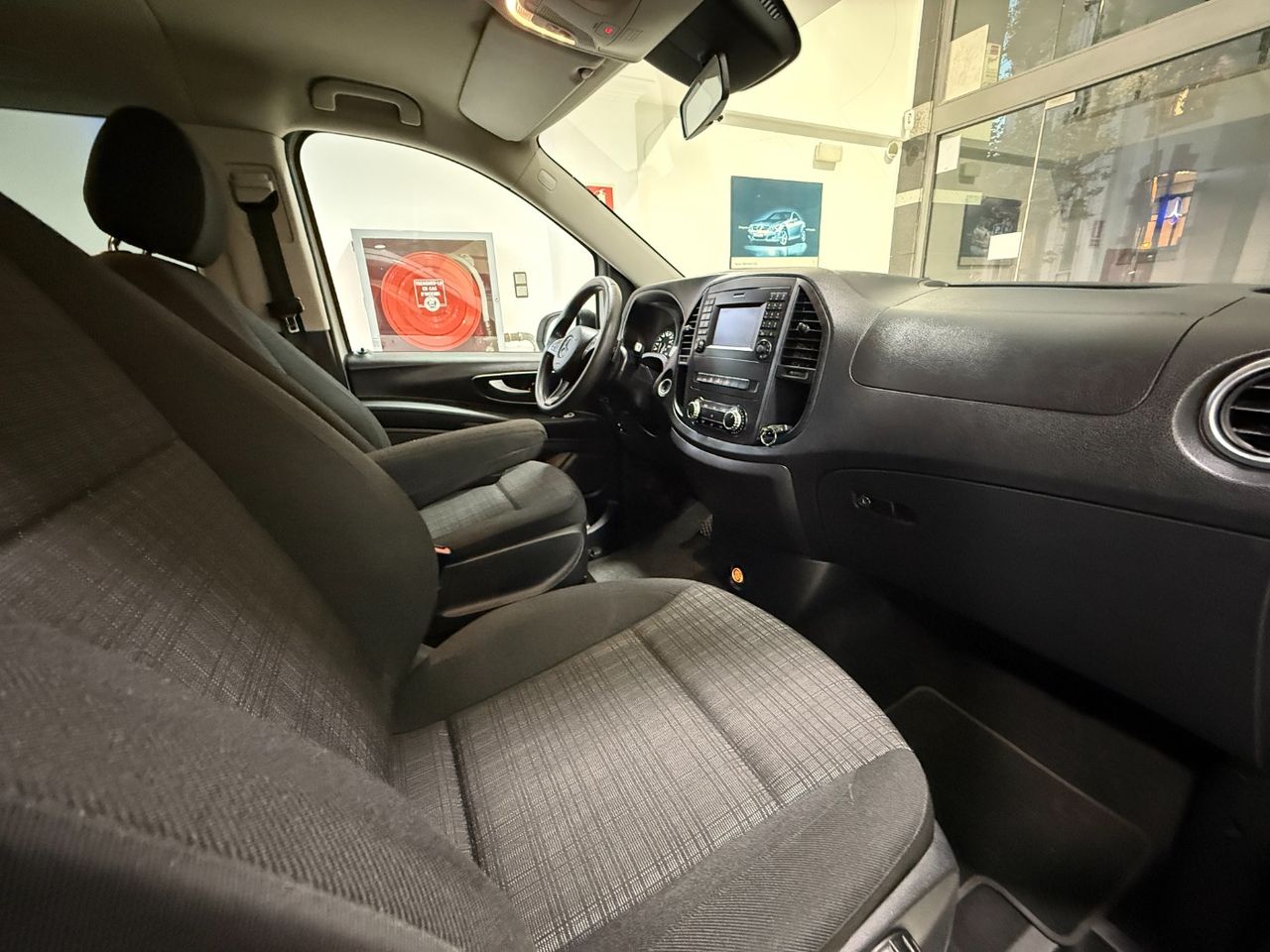 Foto Mercedes-Benz Vito 12