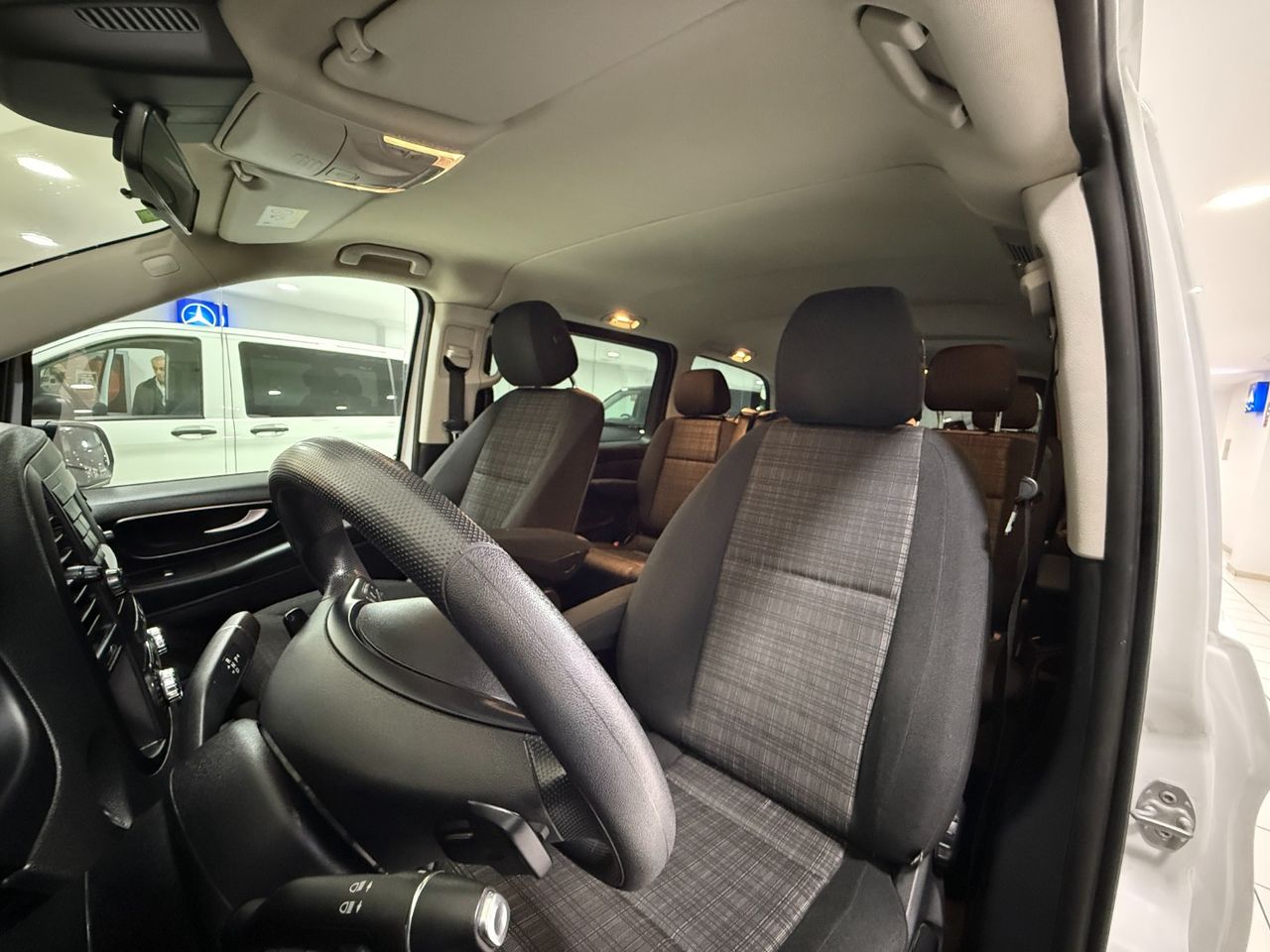 Foto Mercedes-Benz Vito 13