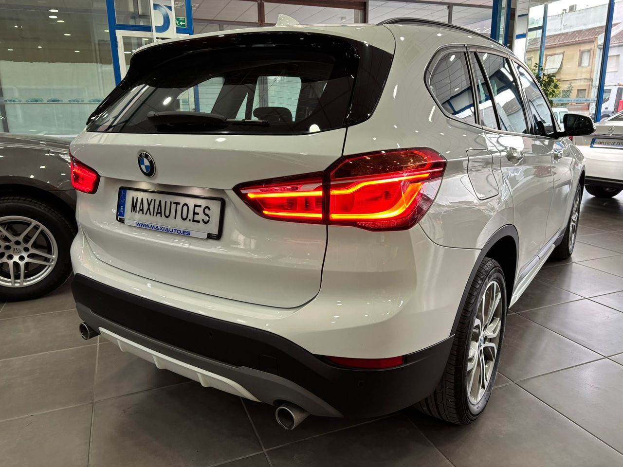 Foto BMW X1 4