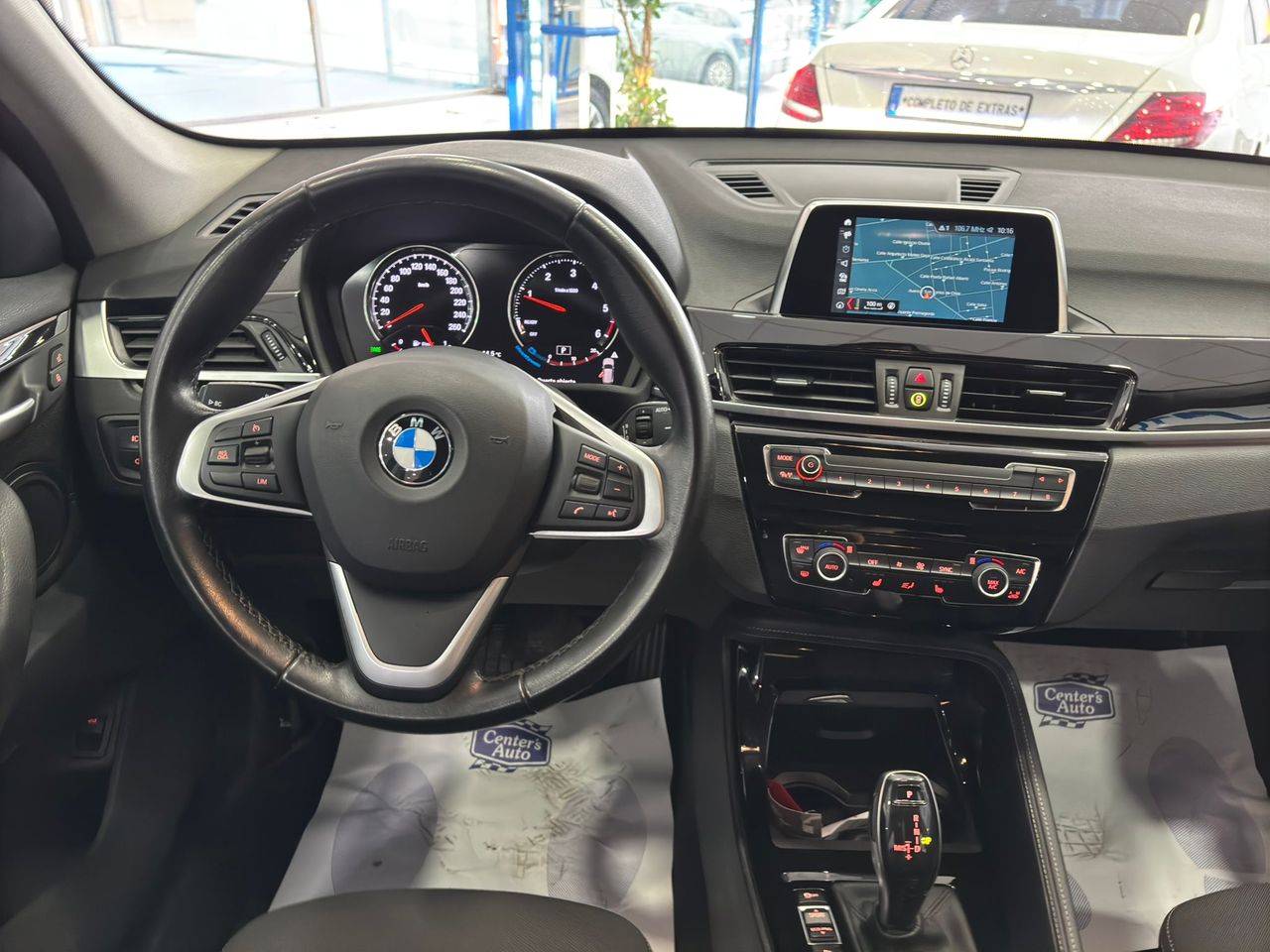 Foto BMW X1 16