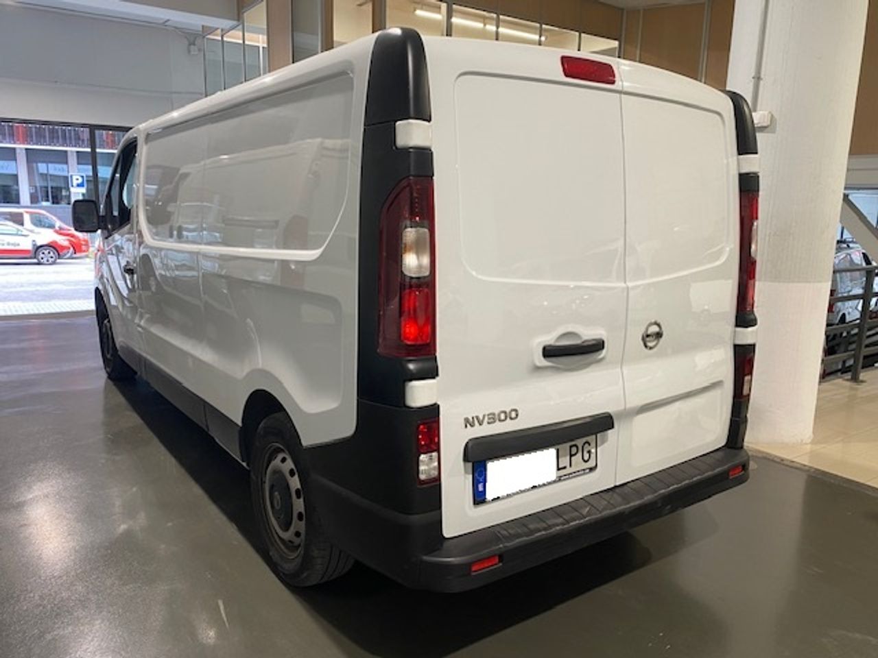 Foto Nissan NV300 4