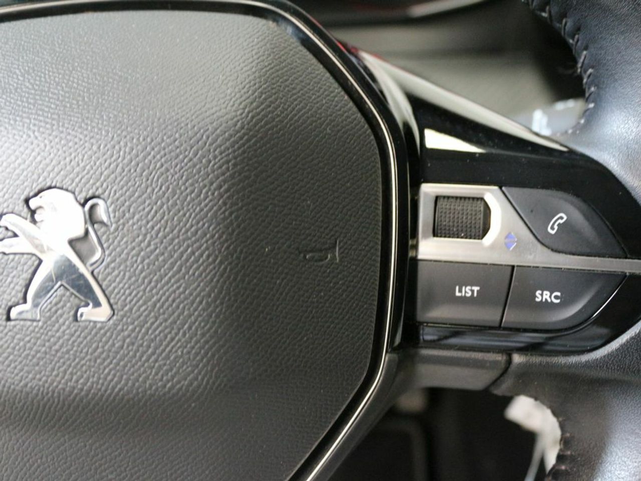 Foto Peugeot 2008 15