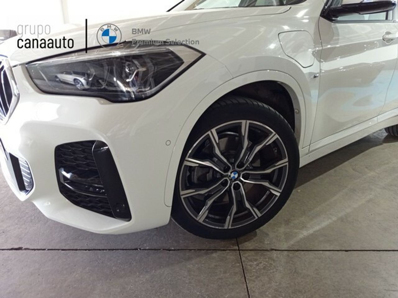 Foto BMW X1 6