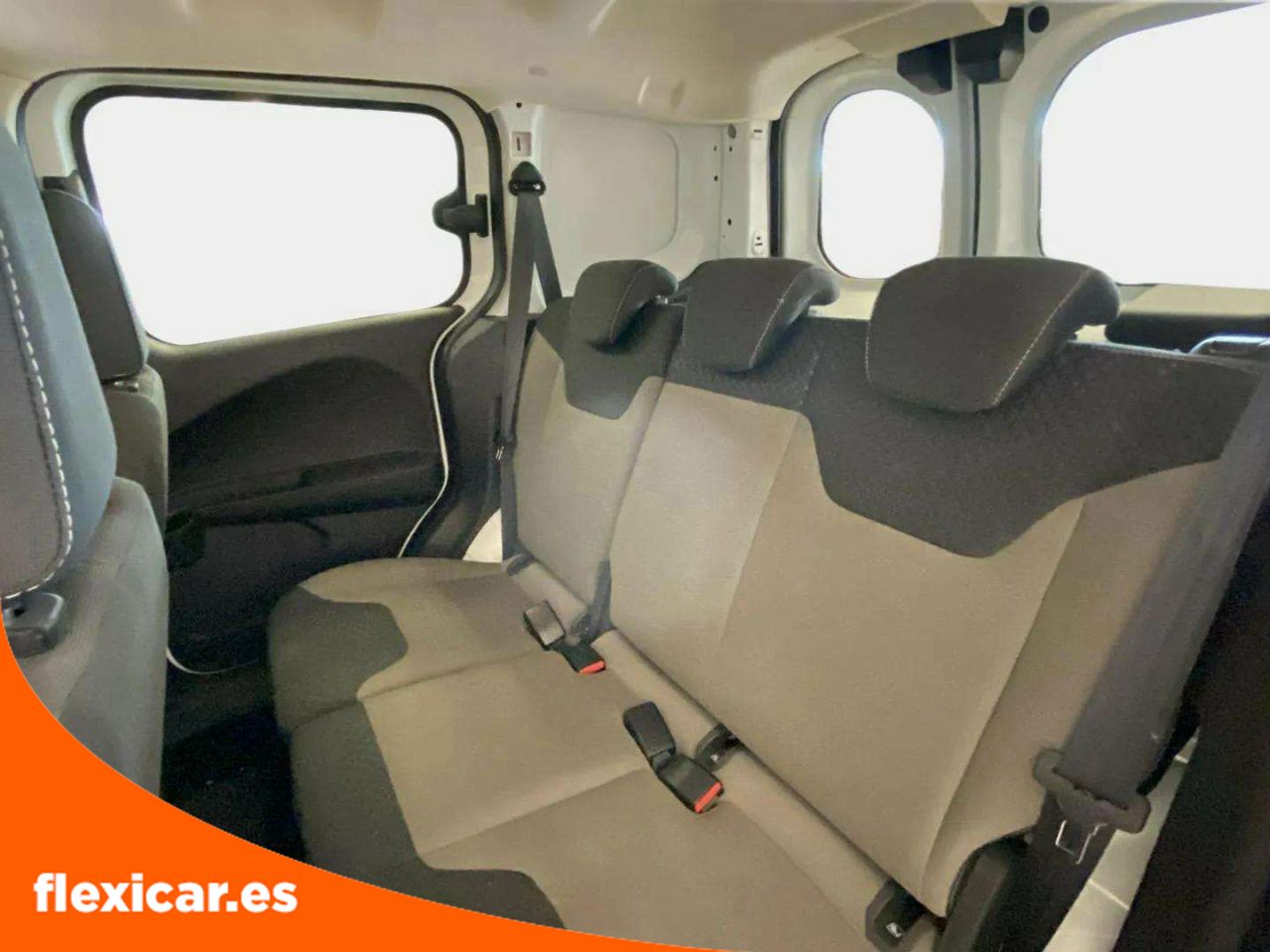 Foto Ford Tourneo Courier 16