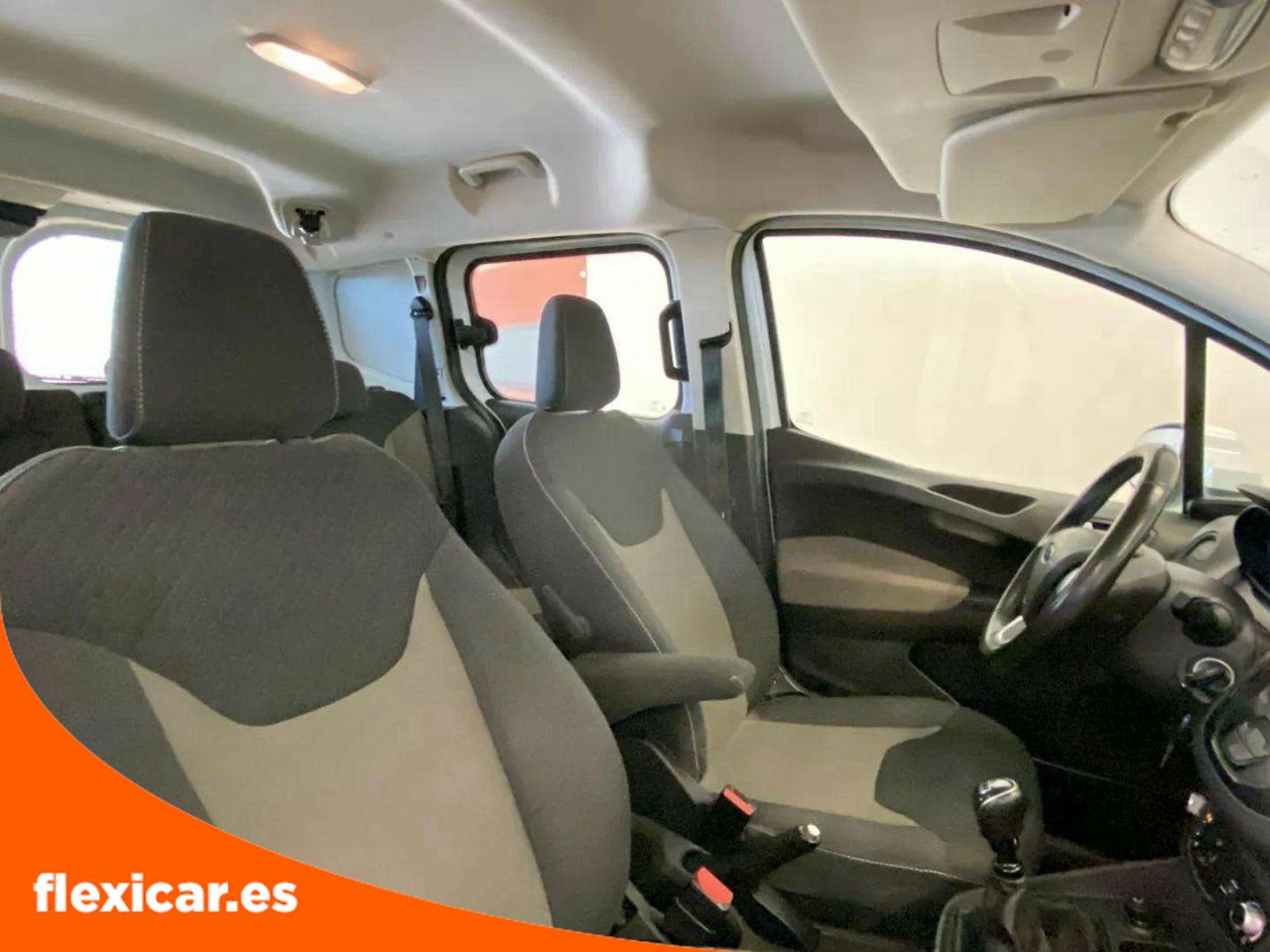 Foto Ford Tourneo Courier 18