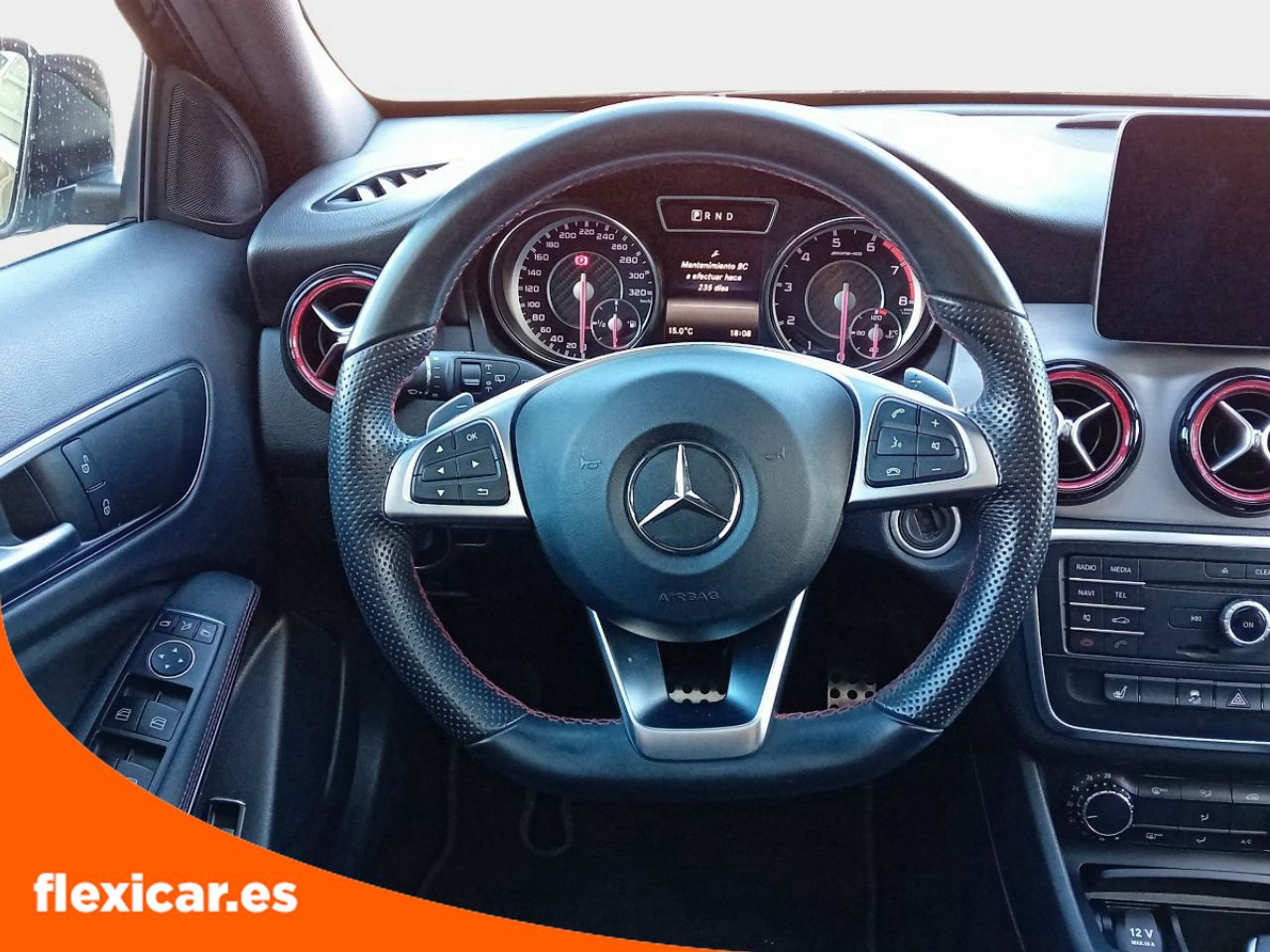 Foto Mercedes-Benz Clase GLA 13