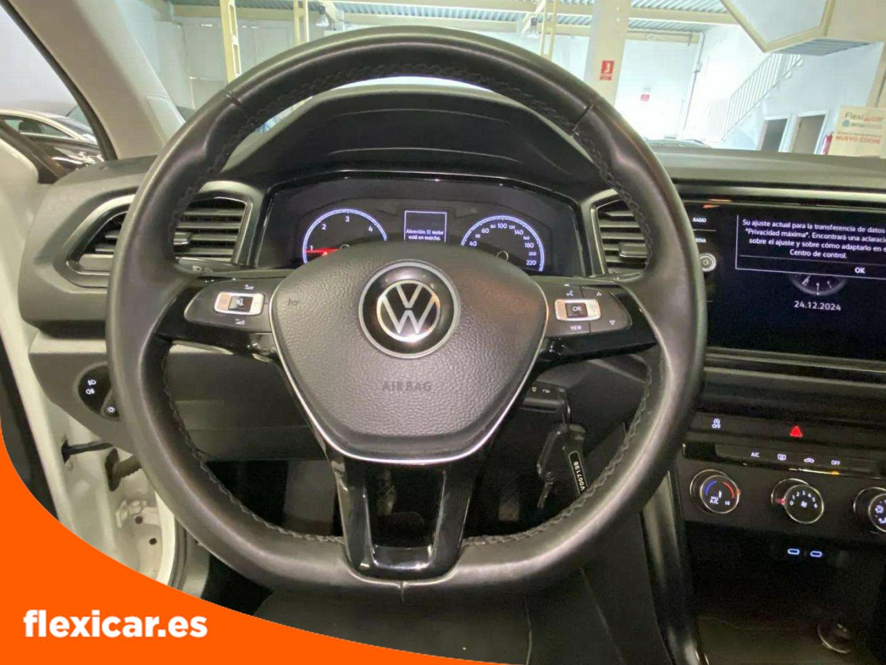 Foto Volkswagen T-Roc 16