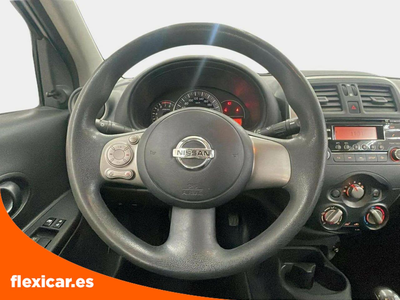 Foto Nissan Micra 9