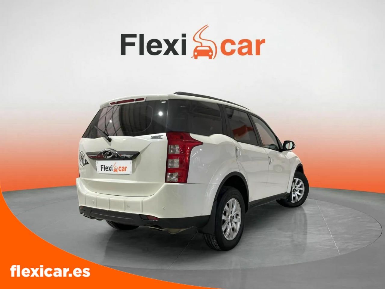 Foto Mahindra XUV 500 8