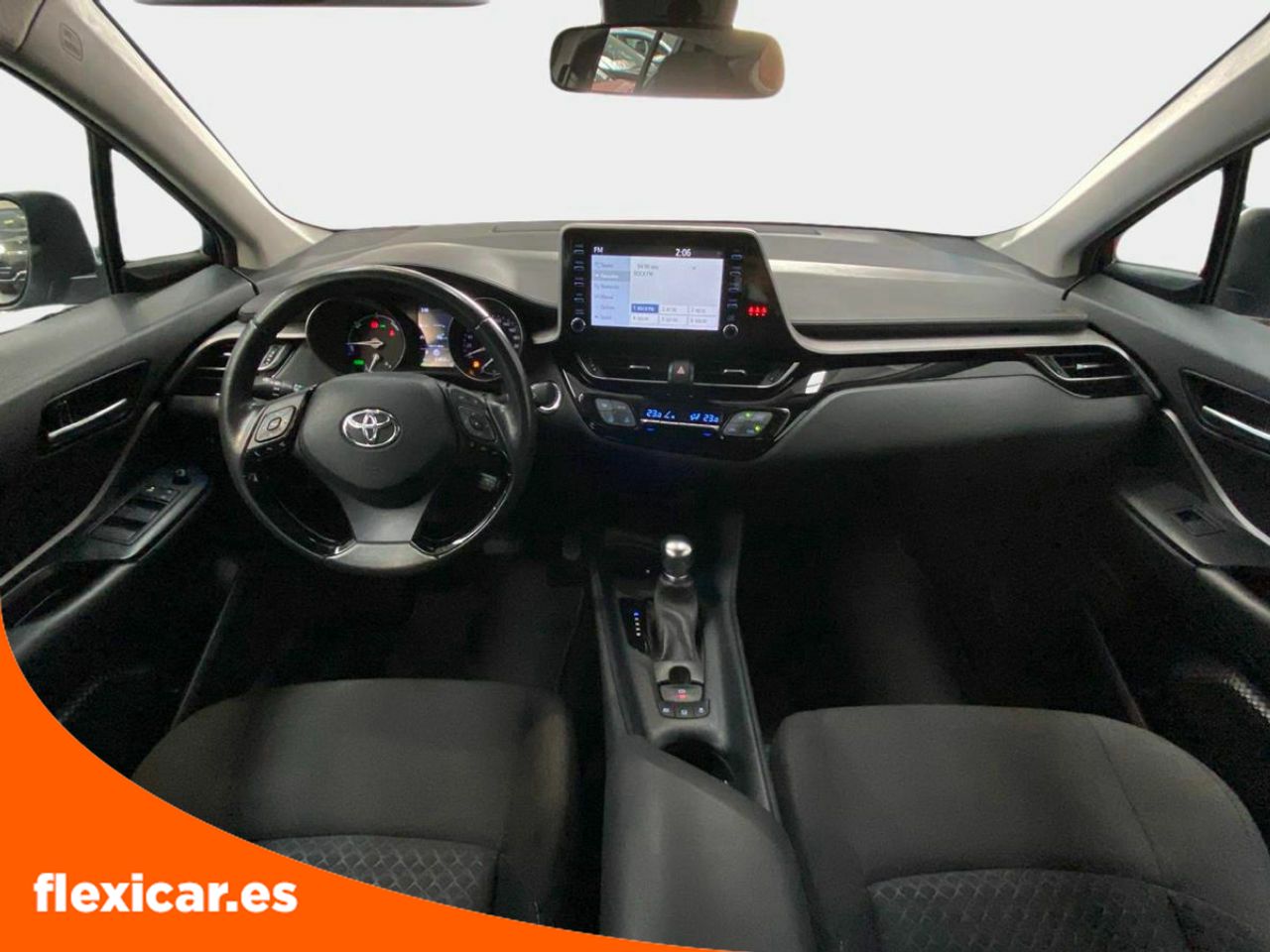 Foto Toyota C-HR 21