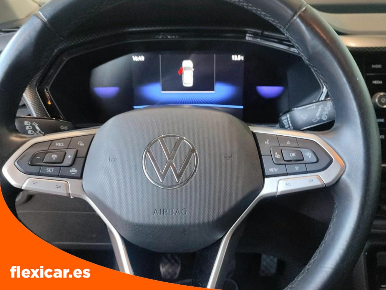 Foto Volkswagen T-Cross 19