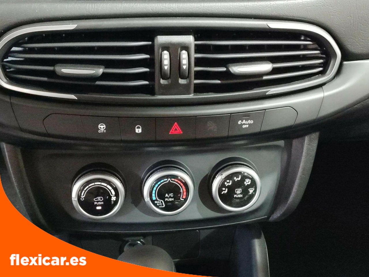 Foto Fiat Tipo 12