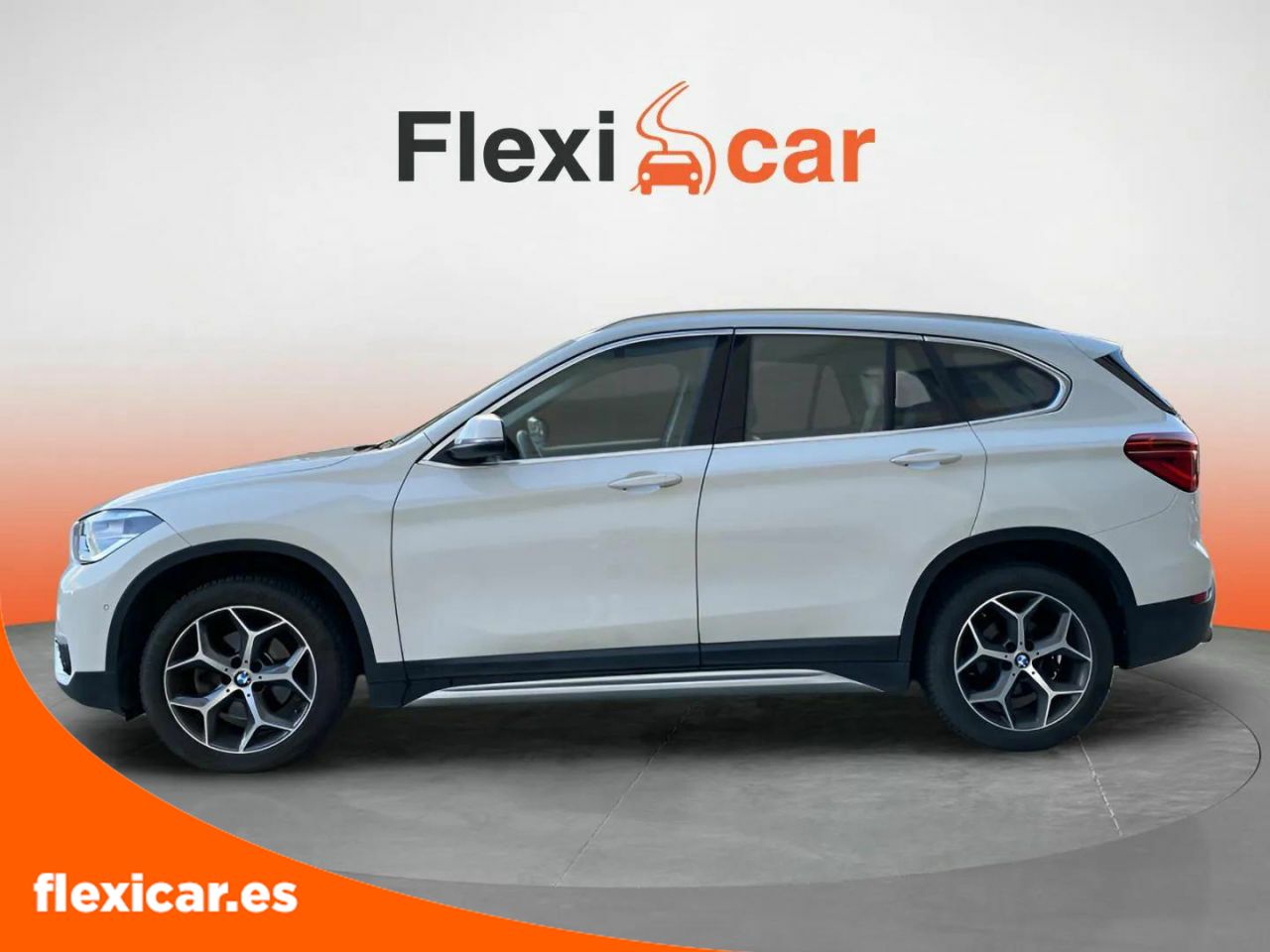 Foto BMW X1 9