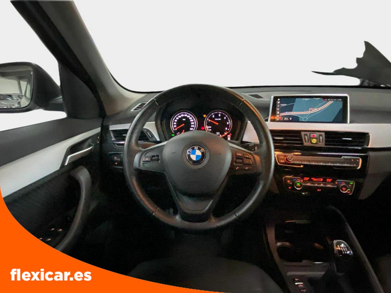 Foto BMW X1 9