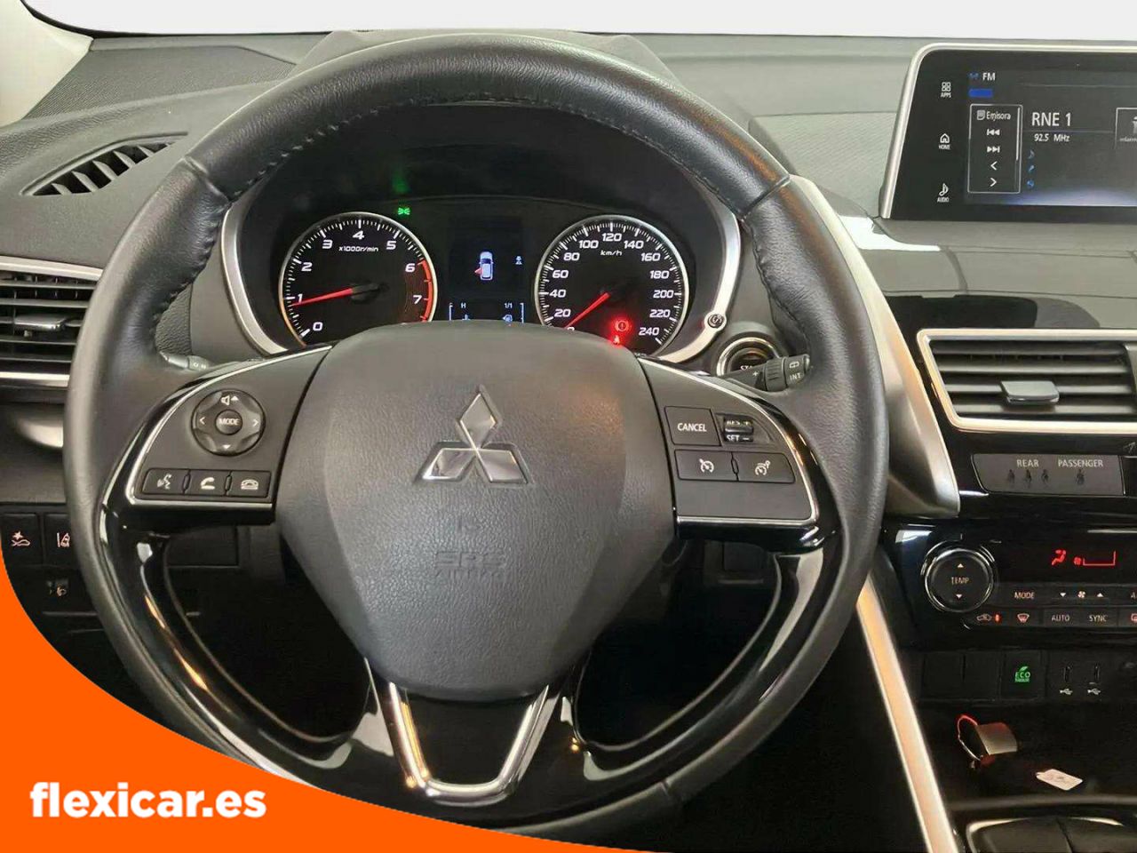 Foto Mitsubishi Eclipse Cross 12