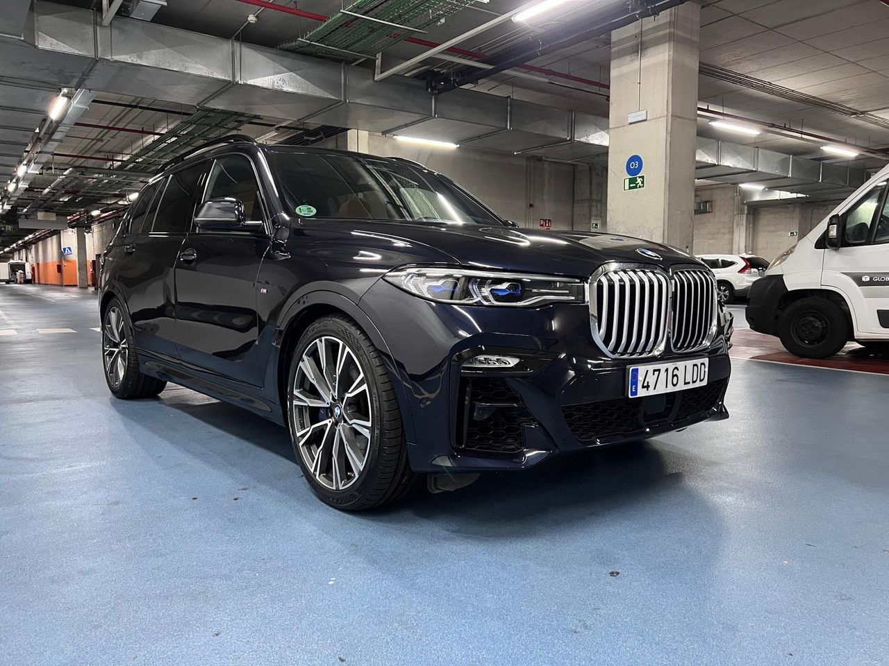 Foto BMW X7 4