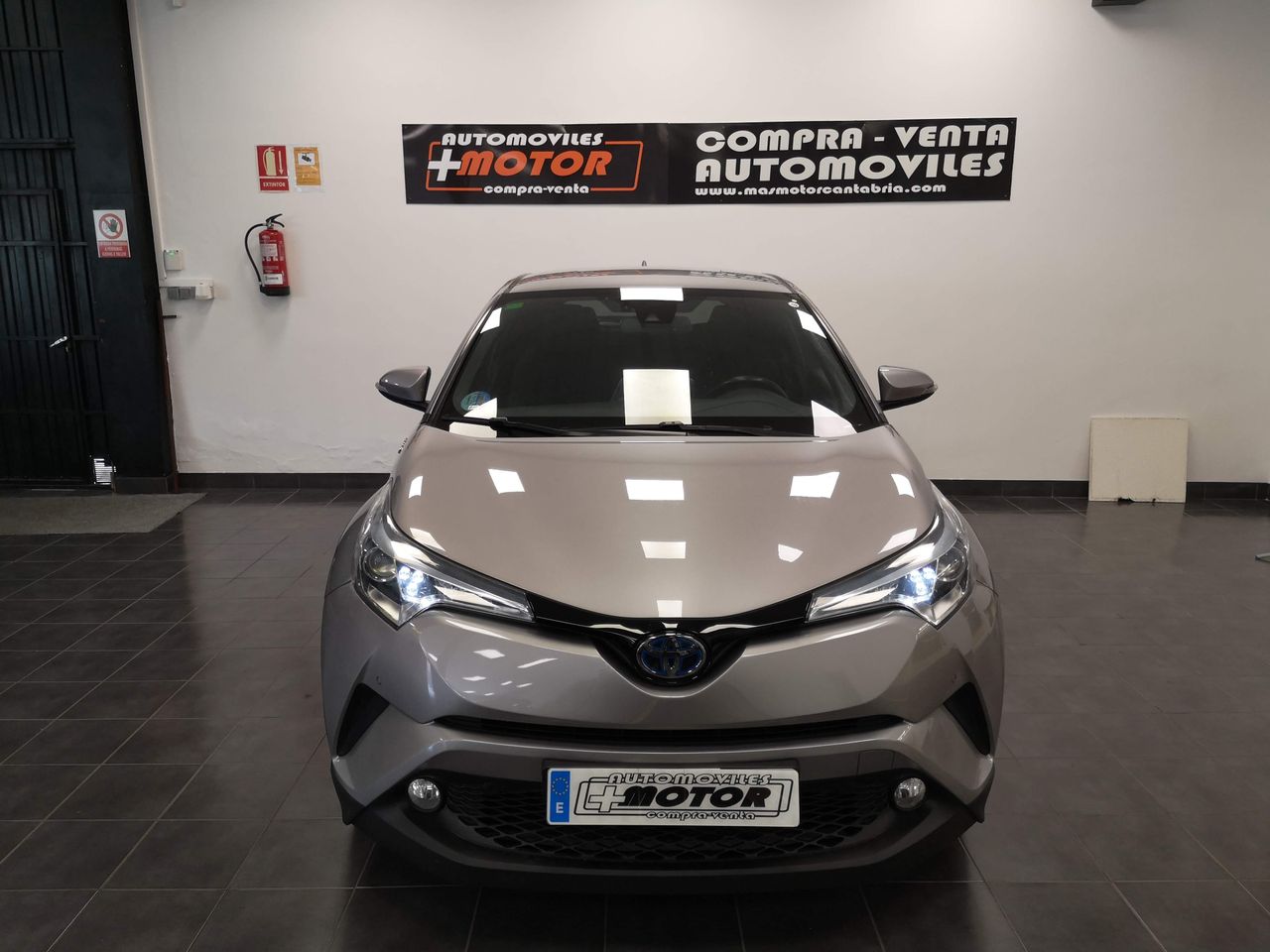 Foto Toyota C-HR 2