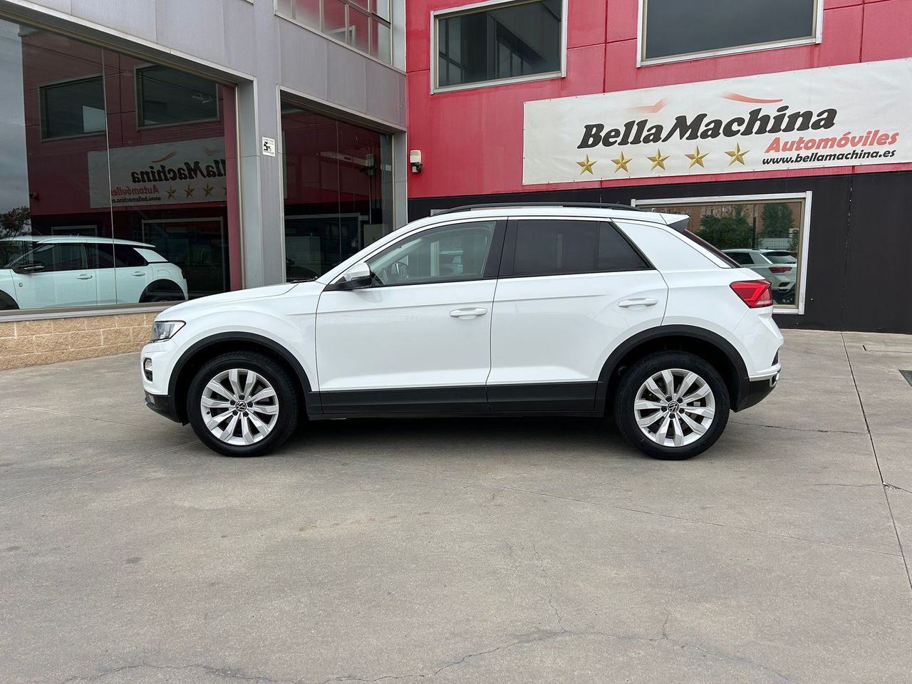 Foto Volkswagen T-Roc 4