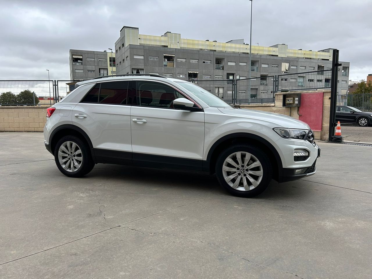 Foto Volkswagen T-Roc 5