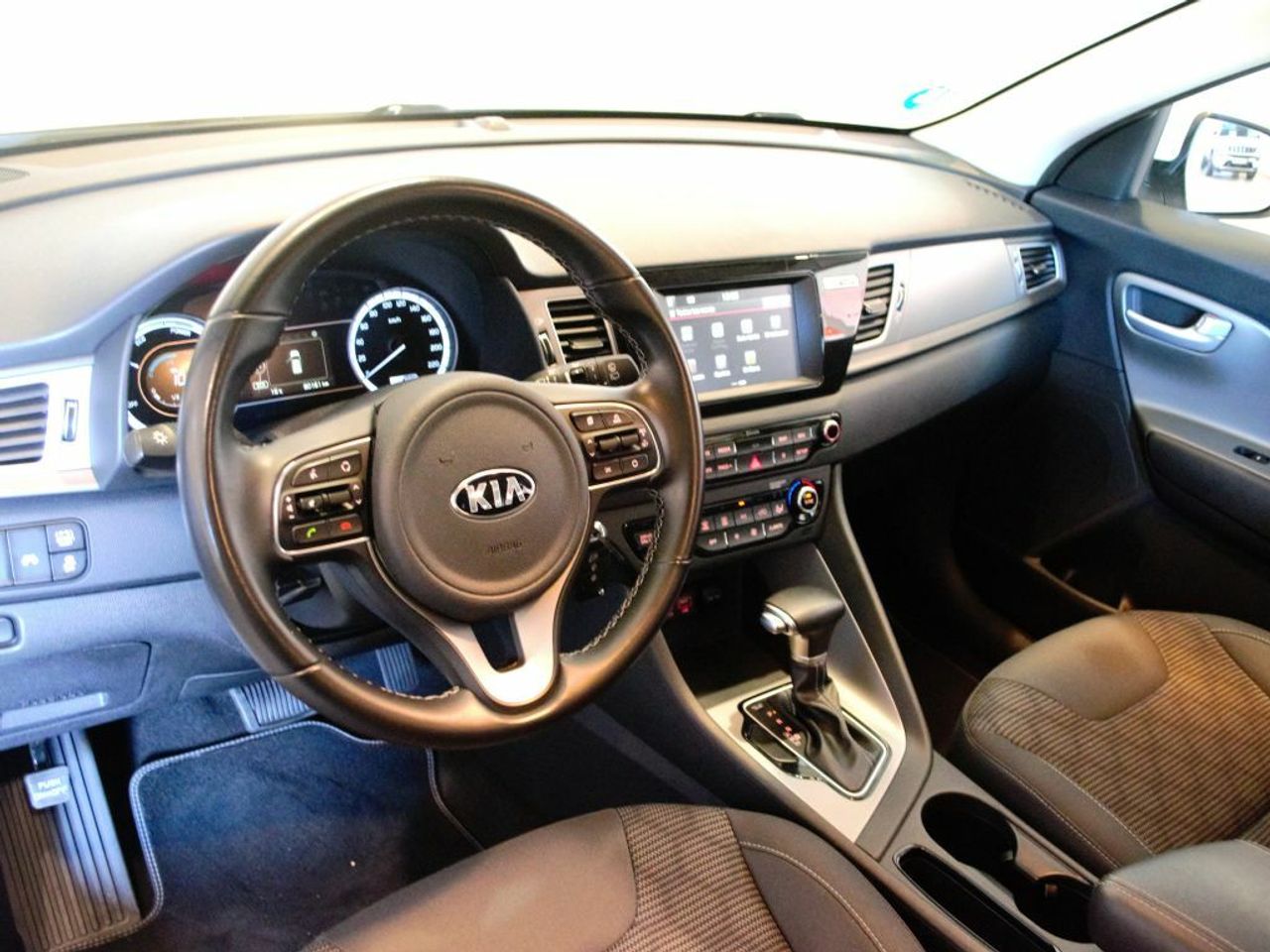 Foto Kia Niro 18